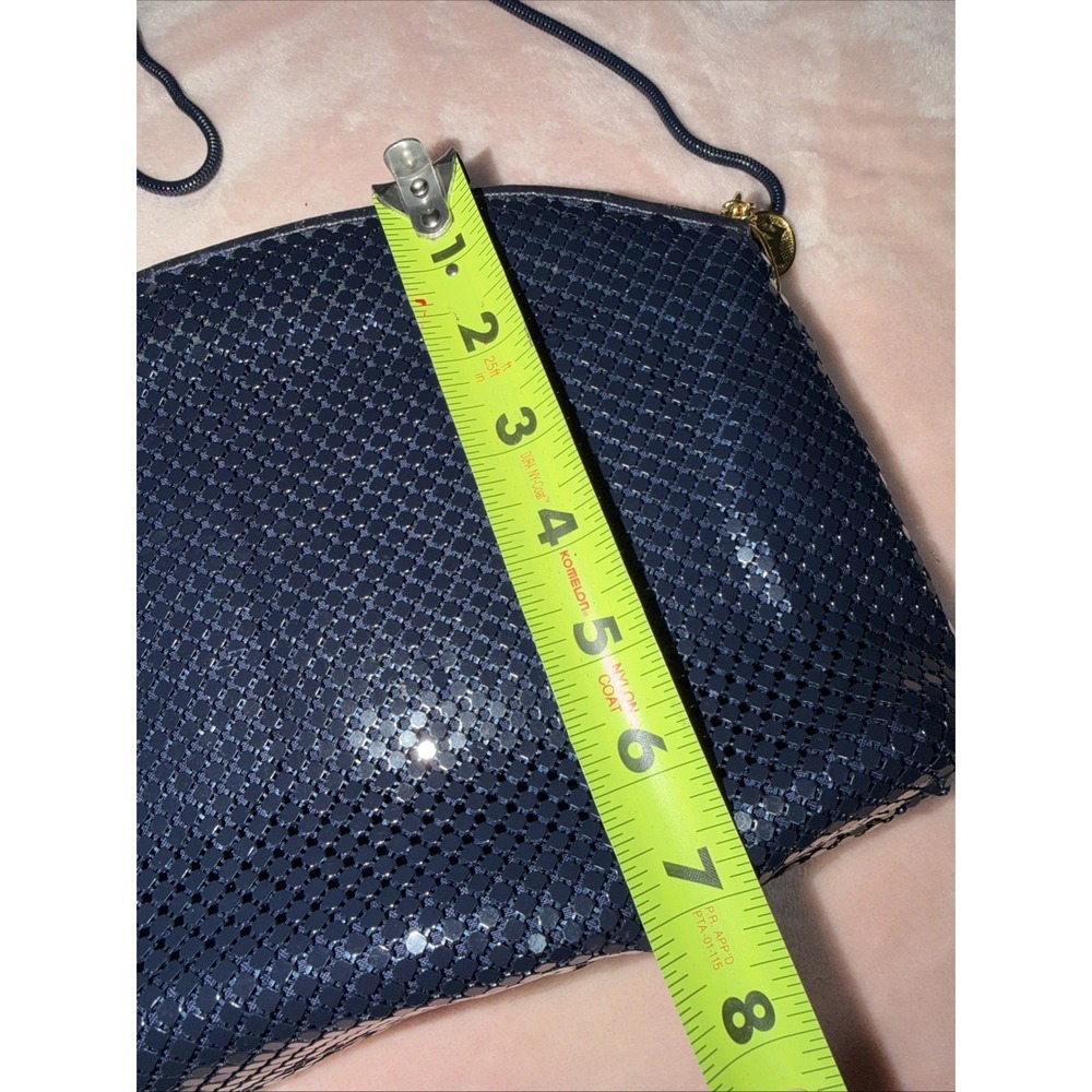 La Regale Black Shoulder Bag with Zip Closure and Gold Hardware - Picture 3 of 6